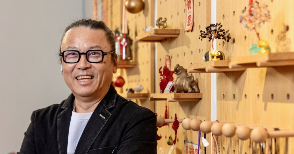 Fengshui master Rex Chong of Kamisoul | Paparexx based in Singapore - photo credit EdgeProp Singapore
